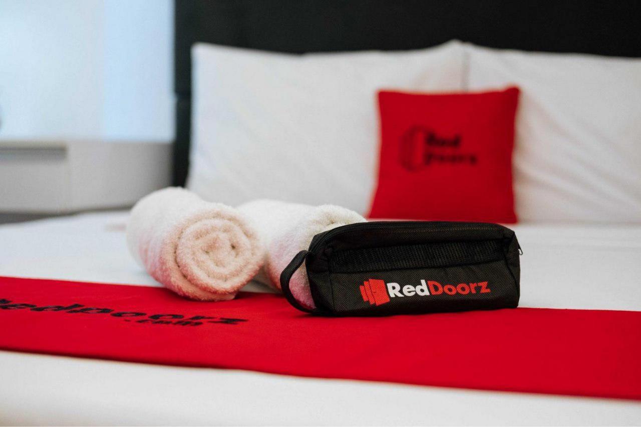 Reddoorz @ Jalan Padat Karya Prabumulih Perabumulih Ngoại thất bức ảnh