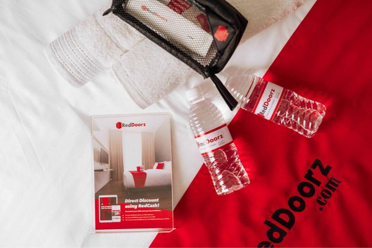 Reddoorz @ Jalan Padat Karya Prabumulih Perabumulih Ngoại thất bức ảnh