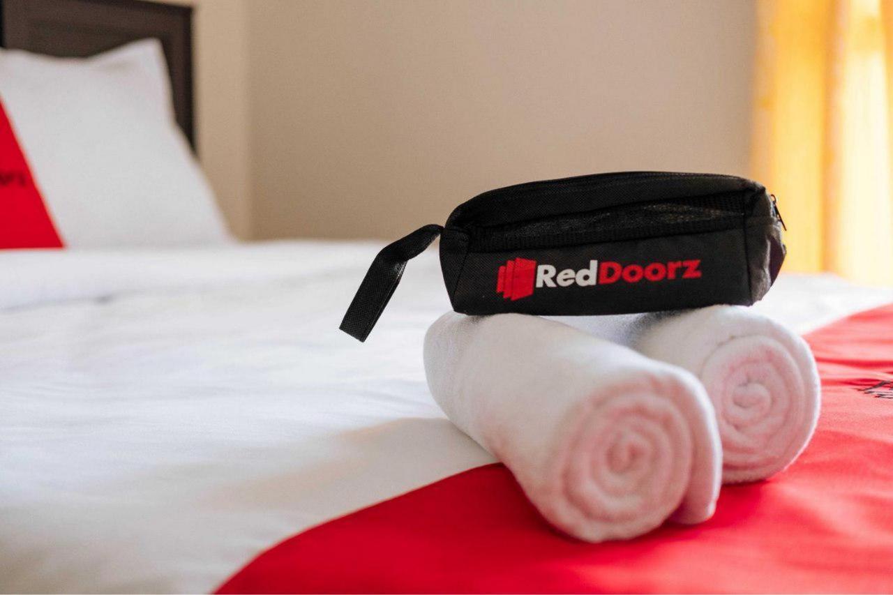Reddoorz @ Jalan Padat Karya Prabumulih Perabumulih Ngoại thất bức ảnh